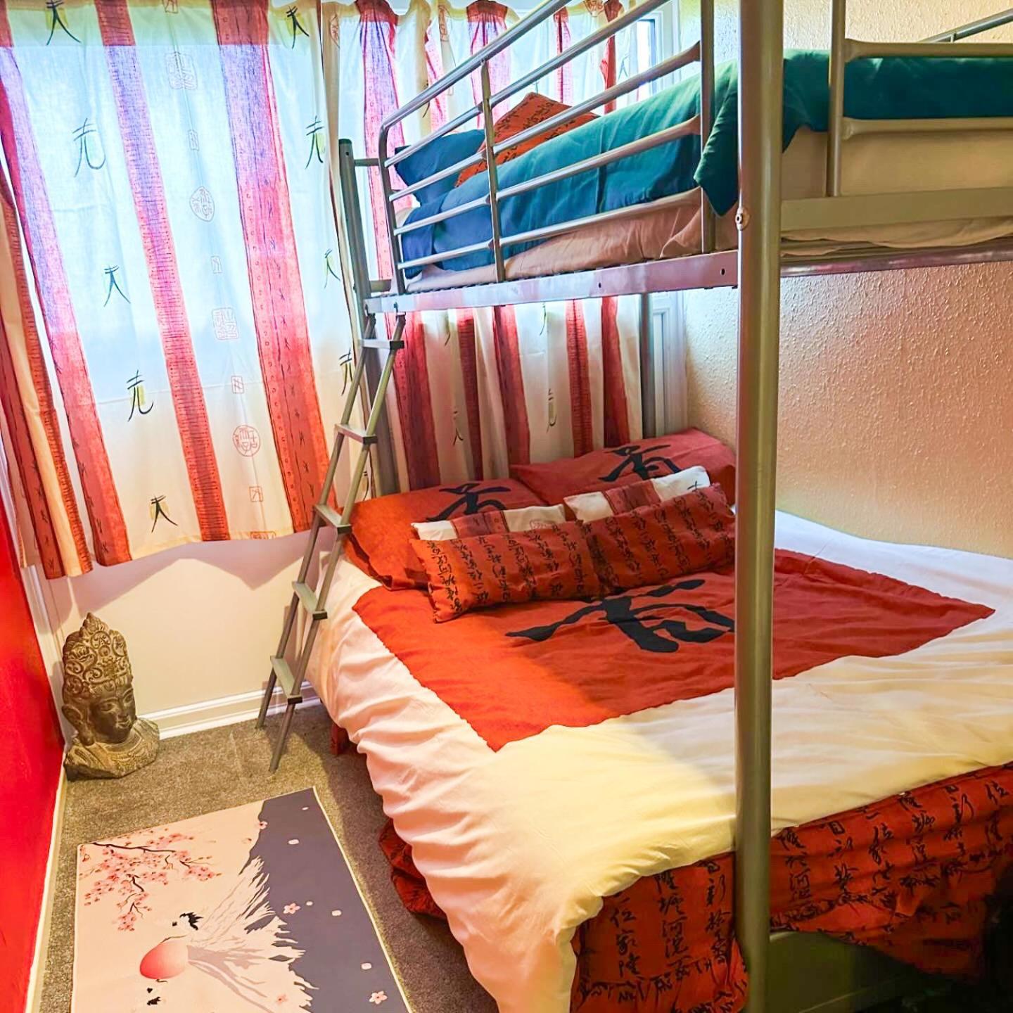 Chalet Oriental Belle Aire